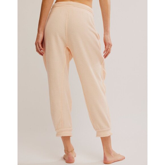 FREE PEOPLE Day Off Fleece Joggers / Tender Peach - Picture 4 of 6